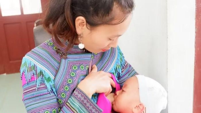  Các chuyên gia dinh dưỡng khuyến cáo các bà mẹ duy trì cho trẻ bú đến 24 tháng tuổi hoặc lâu hơn. 