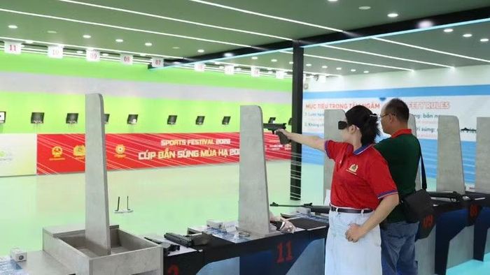 Các đơn vị tham gia môn bắn súng.