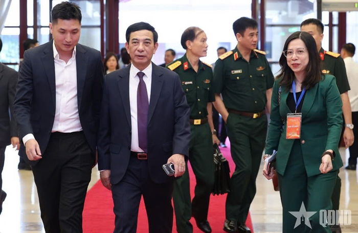  Đại tướng Phan Văn Giang, Ủy viên Bộ Chính trị, Phó thủ tướng Chính phủ, Bộ trưởng Bộ Quốc phòng tới dự hội nghị. Ảnh: VŨ PHONG