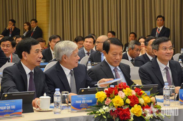 Đại tướng Phan Văn Giang và các đại biểu dự Lễ khai mạc Hội nghị Ngoại giao lần thứ 33. Ảnh: VŨ PHONG