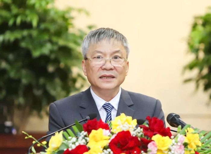 Chủ tịch HĐND TP Đà Nẵng Nguyễn Đức Dũng phát biểu tại Hội nghị.