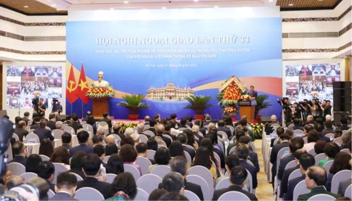  Quang cảnh Hội nghị Ngoại giao lần thứ 33, sáng 1-8 