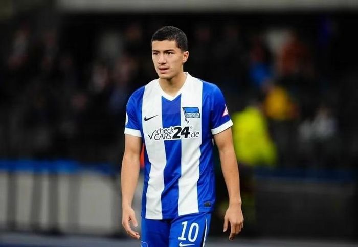 Tuy nhiên, thương vụ sẽ không dễ dàng cho AC Milan khi Leverkusen xem Maza là nhân tố quan trọng và chỉ cân nhắc đàm phán nếu nhận được lời đề nghị đủ sức thuyết phục.