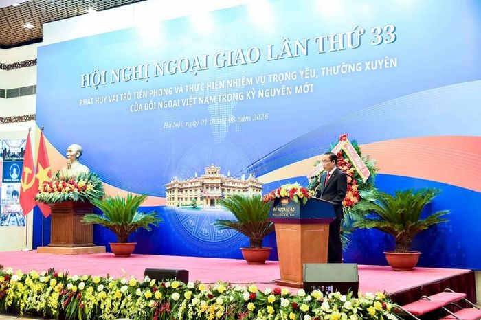 Thưa các đồng chí,