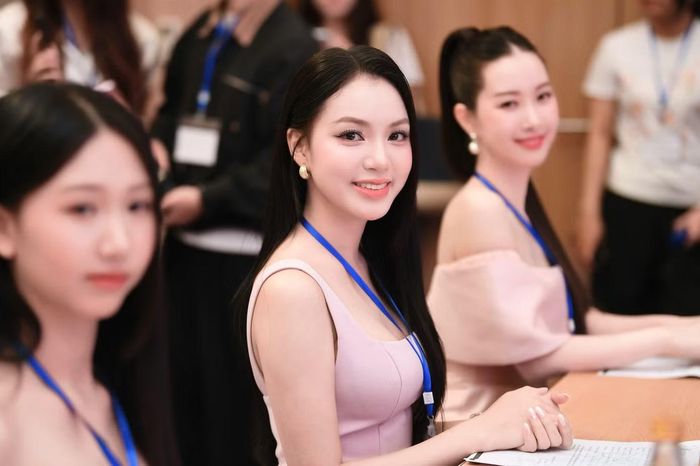 Nhiều gương mặt lần đầu thử sức tại Hoa hậu Việt Nam mang theo tâm lý háo hức xen lẫn hồi hộp.