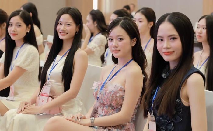 Không chỉ nhan sắc, sự tự tin và bản lĩnh cũng là yếu tố giúp thí sinh ghi điểm.