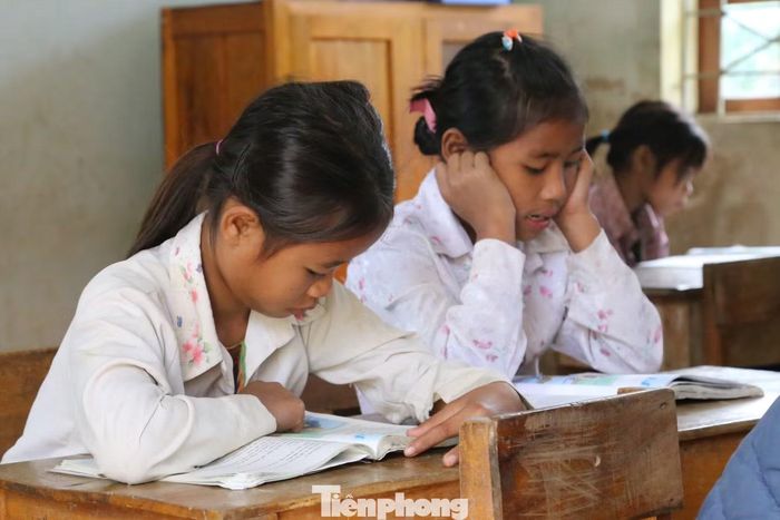Nghệ An sẽ ưu tiên cho học sinh miền núi mượn, sử dụng sách giáo khoa.