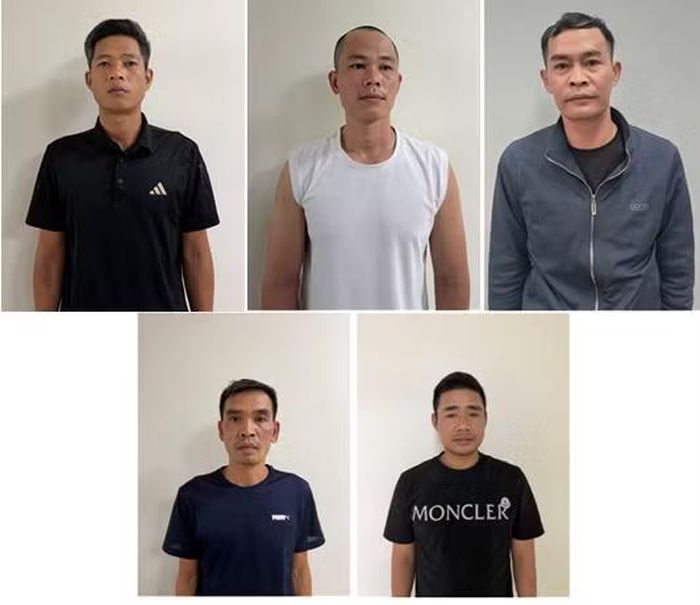 5 bị can trong vụ án.