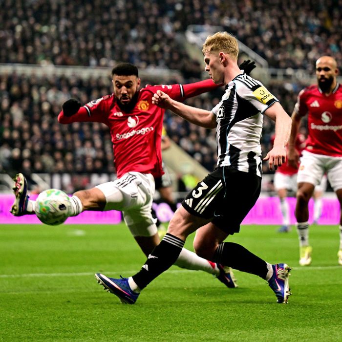 MU ưu tiên mua Lewis Hall cho cánh trái. Ảnh: NUFC