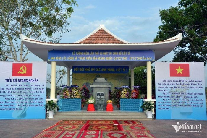 Mộ phần Anh hùng liệt sĩ Neáng Nghés tại xã Ô Lâm. Ảnh: Tùng Hương