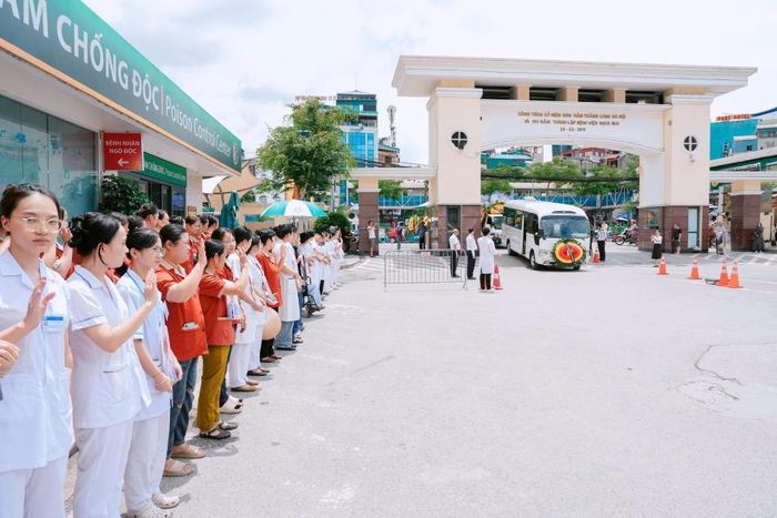 Đối với nhiều thế hệ cán bộ y tế Việt Nam, Giáo sư Vũ Văn Đính là nhà khoa học lớn, nhà quản lý xuất sắc và chuyên gia hồi sức cấp cứu hàng đầu. Ảnh: BVCC.