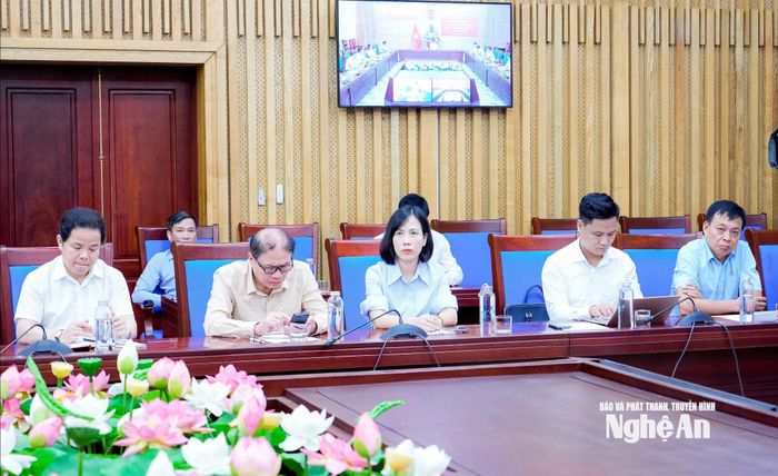 Các đại biểu dự hội nghị tại điểm cầu Nghệ An. Ảnh: Phạm Bằng