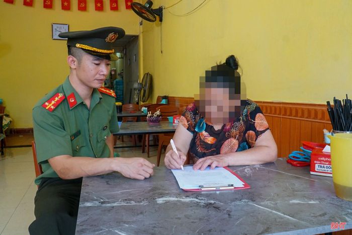 Bà L.T.H. ký cam kết xóa bỏ nội dung quảng cáo cá cược trực tuyến, không tiếp tay cho hoạt động quảng bá trái phép.