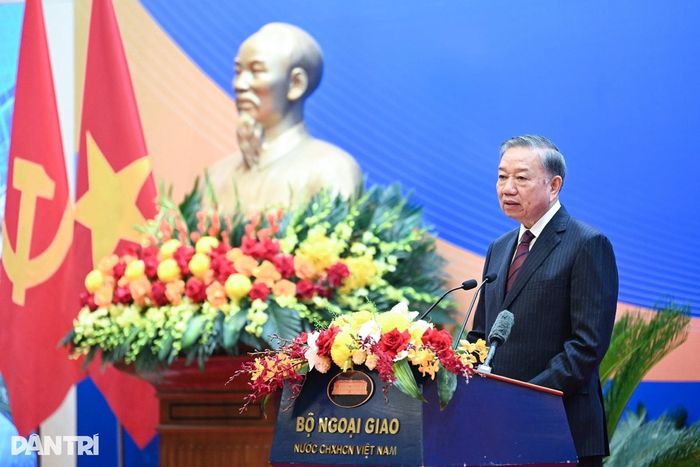Tổng Bí thư, Chủ tịch nước Tô Lâm phát biểu chỉ đạo tại Hội nghị Ngoại giao lần thứ 33.