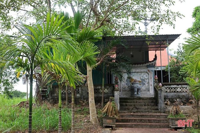 Đền thờ Đinh Lễ thuộc thôn Tùng Ảnh, xã Đức Thọ, tỉnh Hà Tĩnh.