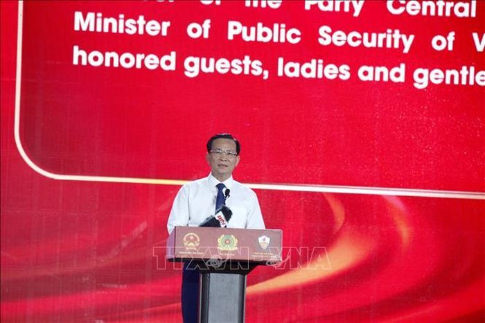 Ông Hồ Văn Mười, Chủ tịch UBND tỉnh Lâm Đồng phát biểu tại lễ khai mạc Sport Festival 2026.