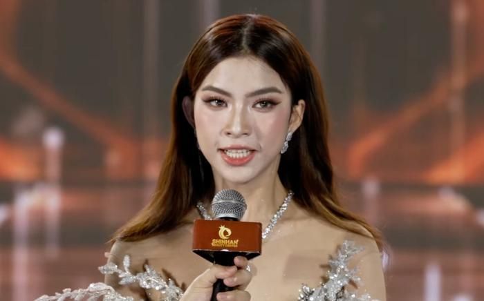 Kim Ngọc.