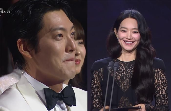 Kim Woo Bin liên tục dõi theo Shin Min Ah với ánh mắt trìu mến và dành cho cô những tràng pháo tay nồng nhiệt.
