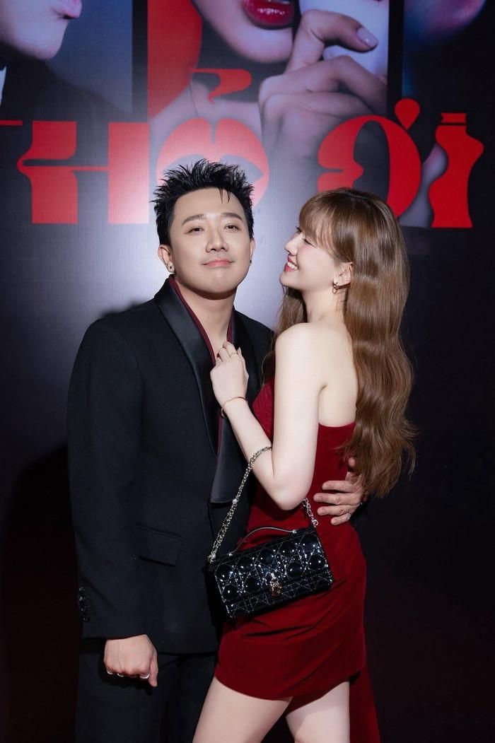 Trấn Thành và Hari Won có hôn nhân hạnh phúc hơn 10 năm qua.
