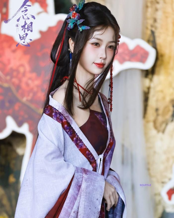 Dẫn đầu bảng bình chọn là Ngu Thư Hân mỹ nhân gây chia rẽ dư luận giữa "phong cách cá nhân đặc trưng" và nét diễn bị cho là một màu. Ảnh: NSx