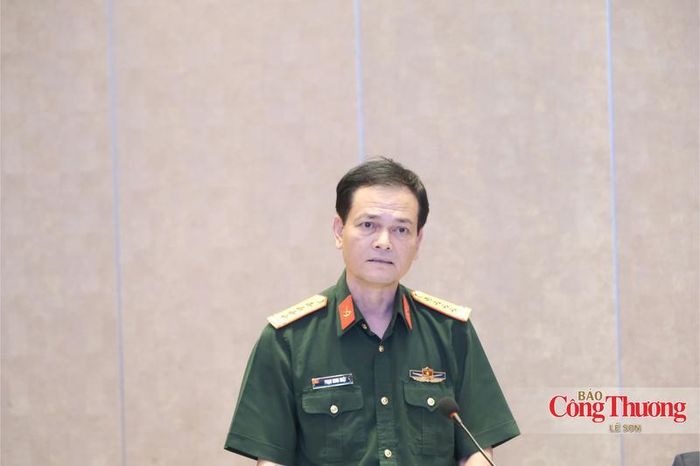 Đại tá Phạm Minh Nhật, Phó Cục trưởng Cục Xăng dầu (Bộ Quốc phòng).