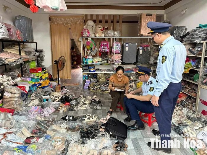 7 tháng đầu năm, Chi cục Quản lý thị trường Thanh Hóa đã kiểm tra, phát hiện và xử lý 229 vụ vi phạm liên quan đến hàng giả và hàng xâm phạm quyền sở hữu trí tuệ.
