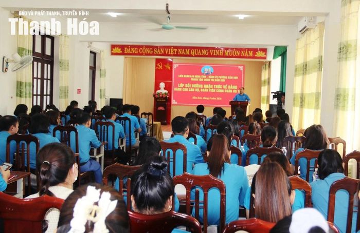 Toàn cảnh lễ khai giảng.
