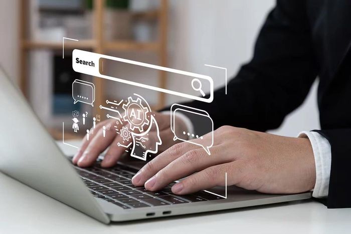 EU đang tăng cường đấu tranh chống nội dung giả mạo do trí tuệ nhân tạo (AI) tạo ra và các hoạt động tấn công mạng. Ảnh: Shutterstock.