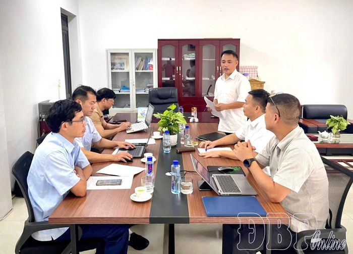 Đoàn công tác Sở Giáo dục và Đào tạo tỉnh khảo sát thực tế điều kiện cơ sở vật chất tại Trung tâm GDNN-GDTX 4 phục vụ công tác dạy nghề.