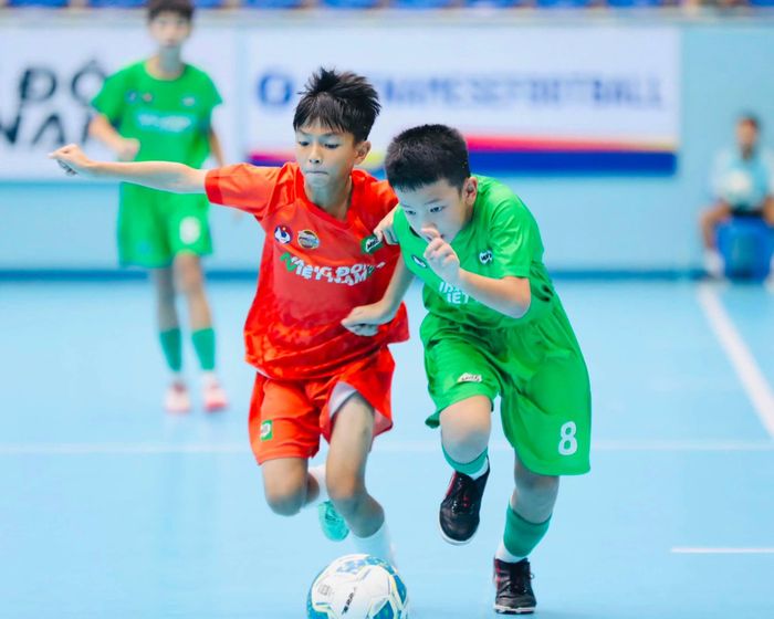U.11 Học viện bóng đá Trường Tươi Đồng Nai (áo xanh) thua 2-3 trước U.11 Câu lạc bộ bóng đá Hải Phòng ở vòng tứ kết. Nguồn: Facebook
