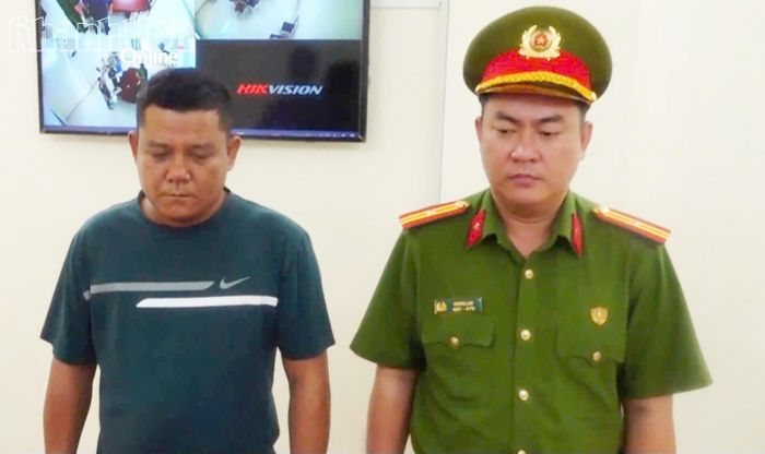 Cơ quan điều tra tống đạt quyết định tố tụng đối với Nguyễn Thanh Bình.