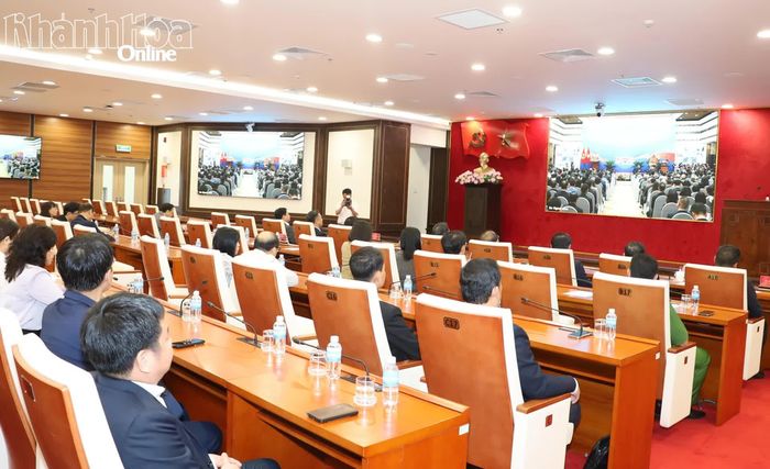 Quang cảnh tại điểm cầu tỉnh Khánh Hòa.
