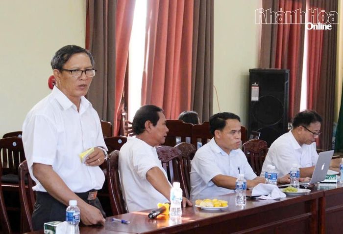 Đại biểu đóng góp ý kiến tại hội thảo.