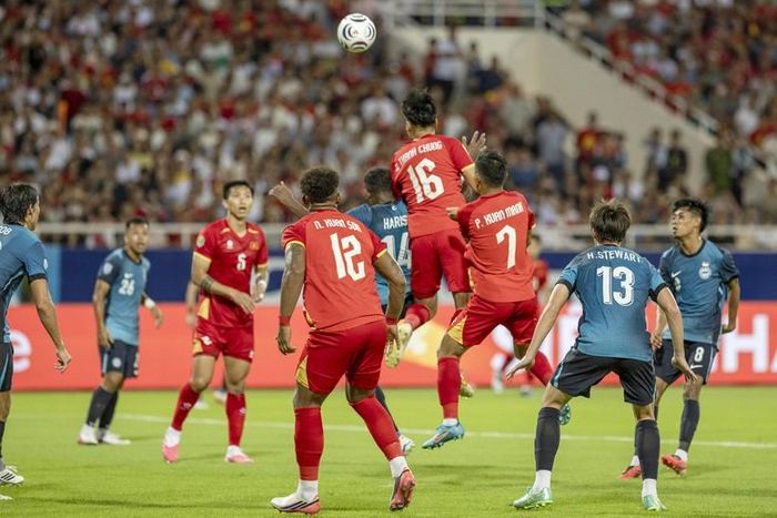 Không có thêm bàn thắng nào được ghi, trận đấu khép lại với tỷ số hòa 0-0. Ảnh: Tuấn Trần