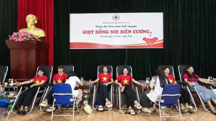 Ngày hội "Giọt hồng nơi biên cương" xã Bát Xát. (Ảnh: Hội Chữ thập đỏ tỉnh Lào Cai)