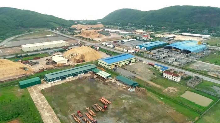 Doanh thu sản xuất công nghiệp 6 tháng đầu năm 2026 tại các KKT, KCN trên địa bàn tỉnh đạt khoảng 10.565 tỉ đồng - Ảnh: Q.V