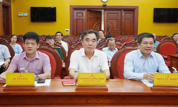 Các đại biểu tham dự hội nghị tại điểm cầu Tỉnh ủy Quảng Trị - Ảnh: Q.V