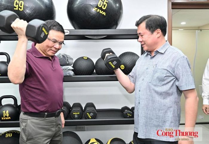 Phòng Gym được đưa vào sử dụng nhằm khuyến khích rèn luyện sức khỏe, góp phần nâng cao đời sống tinh thần và xây dựng môi trường làm việc năng động
