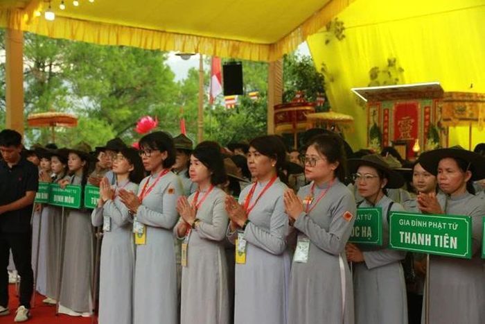 Ra mắt Ban Quản trại