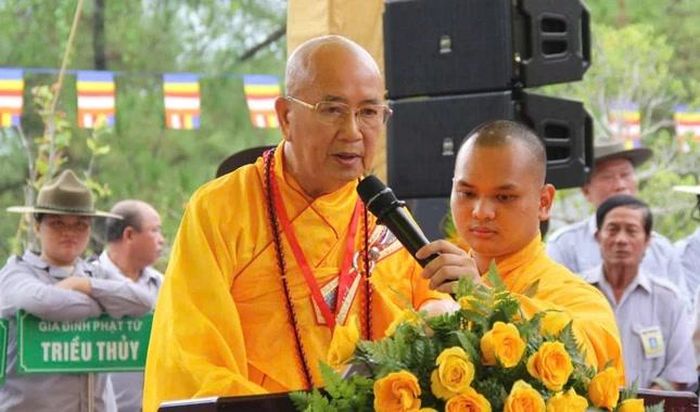 Hòa thượng Thích Khế Chơn đọc diễn văn khai mạc