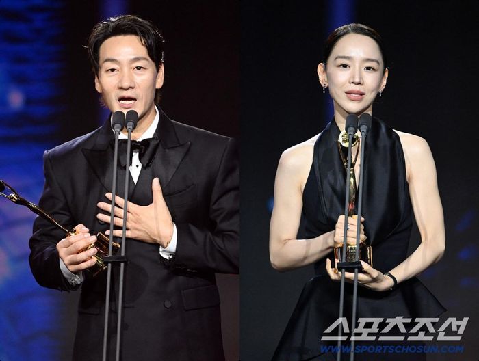 Giải Nam/Nữ chính xuất sắc nhất được trao cho Park Hae Soo và Shin Hye Sun. (Ảnh: Sports Chosun).