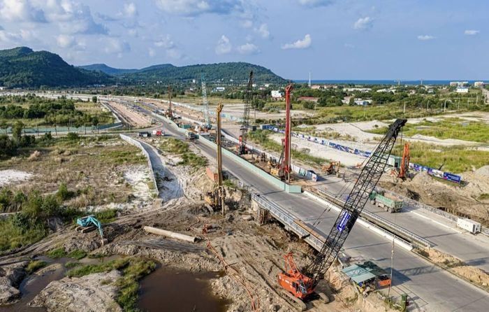 Thông điệp của Chủ tịch UBND tỉnh Hồ Văn Mừng là không đánh đổi kỷ cương để lấy tiến độ, lấy quản trị minh bạch làm nền tảng cho tăng trưởng xanh.