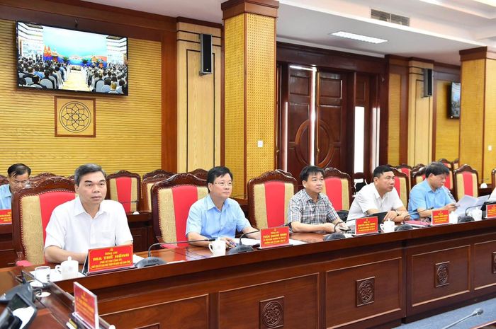 Các đại biểu dự hội nghị tại điểm cầu Tuyên Quang
