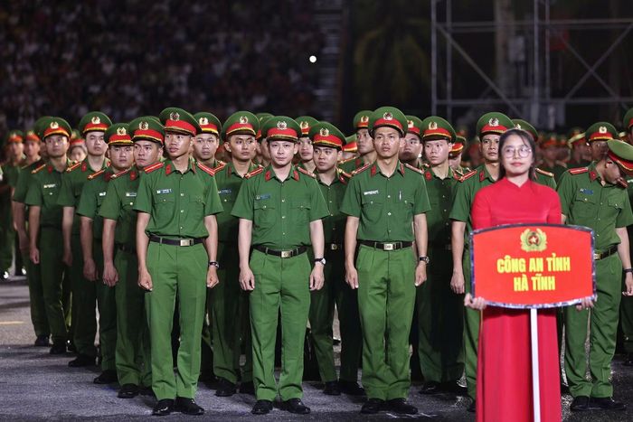 Các đoàn vận động viên Công an từ khắp mọi miền Tổ quốc hội tụ về Đà Nẵng, mang theo bản lĩnh, niềm tự hào và quyết tâm cống hiến những cuộc tranh tài đỉnh cao tại Hội thao CAND năm 2026.