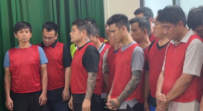 Cơ quan CSĐT Công an TP Hồ Chí Minh khởi tố bị can, bắt tạm giam 35 bị can để điều tra về các tội "Tổ chức đánh bạc" và "Đánh bạc".