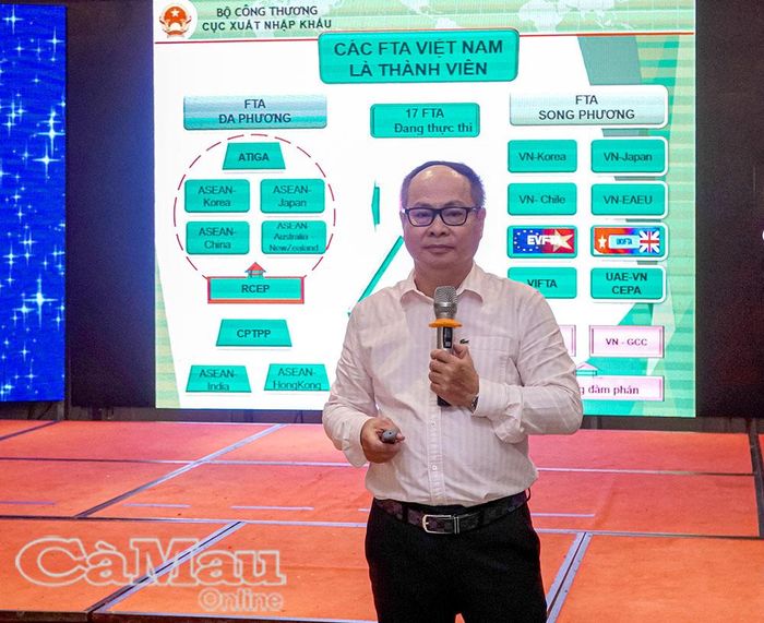  Ông Trần Ngọc Bình, Trưởng phòng Quản lý xuất nhập khẩu khu vực Thành phố Hồ Chí Minh, nhận định, EVFTA là một trong những hiệp định khó.