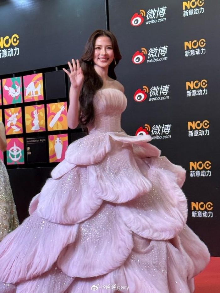 Mỹ nhân Baifern Pimchanok.