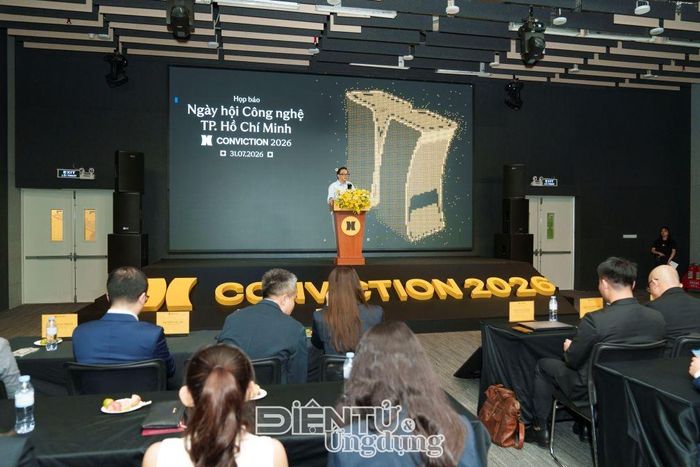 Ông Phạm Thái Lai, Giám đốc Trung tâm Truyền thông và Thông tin Kinh tế thuộc Liên đoàn Thương mại và Công nghiệp Việt Nam (VCCI) tại họp báo.