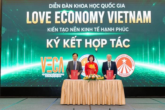 Lễ ký kết Biên bản ghi nhớ hợp tác (MOU) trong khuôn khổ sự kiện.