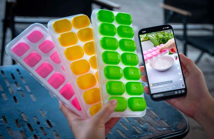 Mua sản phẩm về để sử dụng sau khi xem nhiều video chia sẻ trải nghiệm trên TikTok, người tiêu dùng nhận thấy sản phẩm dùng không tốt như kỳ vọng. Ảnh: Viết Huy